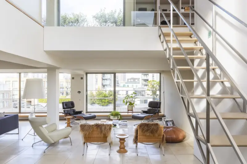 Minimalist Penthouse with Roof Terrace in Old Street